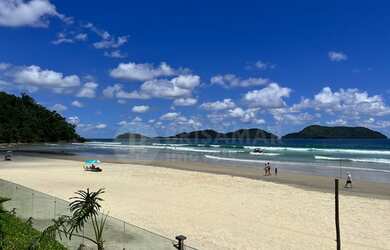 Imagem: A casa em condomínio possui 4 Dormitórios, 5 Banheiros, 2