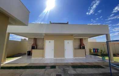 Imagem: A casa em condomínio possui 2 Dormitórios, 2 Banheiros, 2