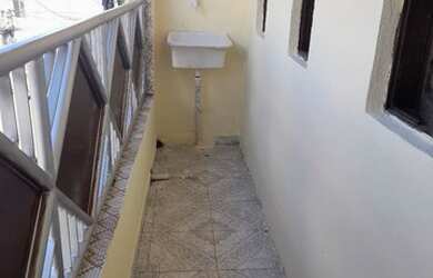 Imagem: A casa possui 2 Dormitórios, 1 Banheiro e está localizado