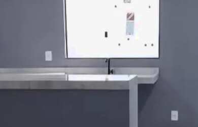 Imagem: A casa possui 3 Dormitórios, 2 Banheiros, 2 Vagas na garagem