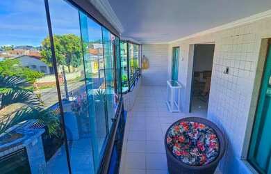 Imagem: O apartamento possui 5 Dormitórios, 5 Banheiros, 4 Vagas na