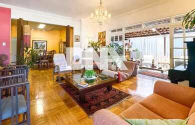 Imagem: O apartamento na cobertura possui 4 Dormitórios, 5 Banheiros