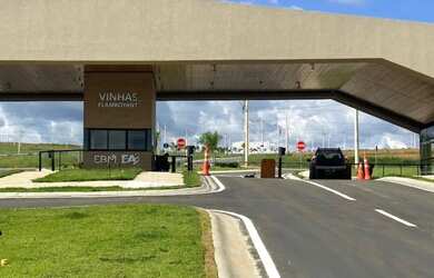 Imagem: O terreno possui 360m² de Área e está localizado em Senador