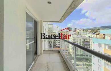 Imagem: O apartamento na cobertura possui 3 Dormitórios, 2 Banheiros