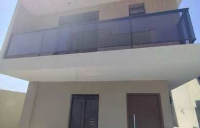 Imagem: A casa em condomínio possui 3 Dormitórios, 3 Banheiros, 3