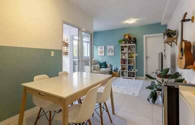 Imagem: O apartamento possui 2 Dormitórios, 2 Banheiros, 1 Vaga na