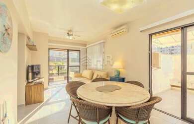 Imagem: O apartamento possui 2 Dormitórios, 2 Banheiros, 1 Vaga na