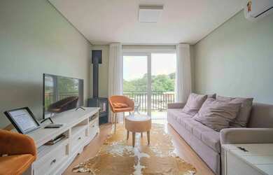 Imagem: O apartamento possui 2 Dormitórios, 2 Banheiros, 2 Vagas na