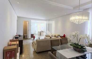 Imagem: O apartamento possui 4 Dormitórios, 2 Banheiros, 4 Vagas na