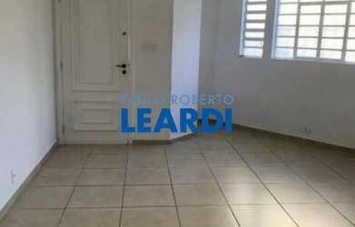 Imagem: A casa possui 2 Dormitórios, 4 Banheiros e 90m² de Área e