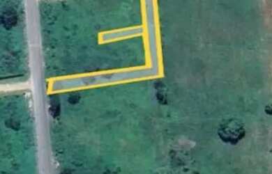 Imagem: O terreno possui 125m² de Área e está localizado em Travessão