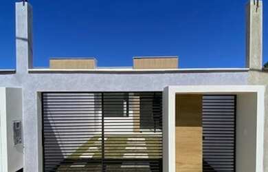 Imagem: A casa possui 3 Dormitórios, 2 Banheiros e está localizado