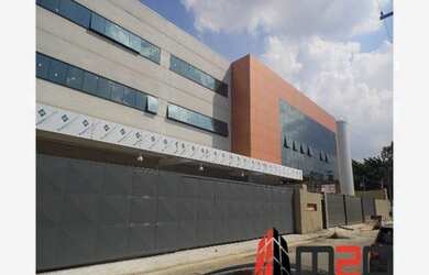 Imagem: O depósito possui 5 Vagas na garagem, 4.600m² de Área, Ar-condicionado