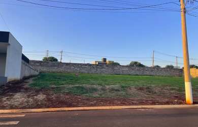 Imagem: O terreno possui 408m² de Área e está localizado em Jardim