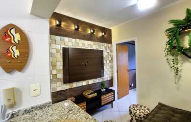 Imagem: O apartamento possui 1 Dormitório, 1 Banheiro, 1 Vaga na garagem