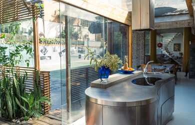 Imagem 16: Casa Pé na Areia com Quadra de Tenis na Praia de Camburi