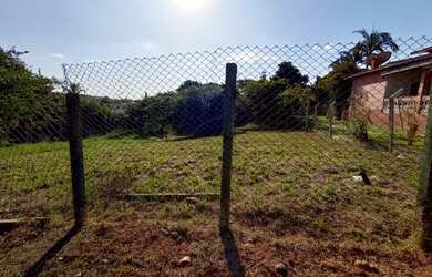 Imagem: O terreno possui 1.000m² de Área e está localizado em Terras