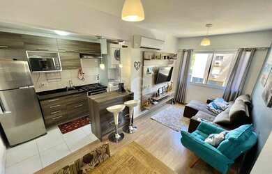 Imagem 2: Apartamento em Centro. Piscina, Imóvel mobiliado, Ar-condicionadoe51m²...