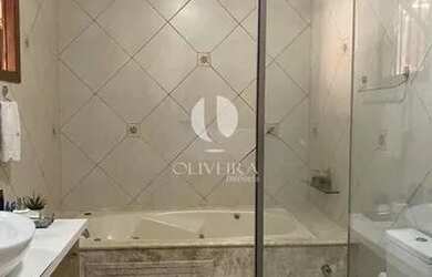 Imagem 11: Casa com 03 dormitórios, lareira e churrasqueira à venda em Camobi