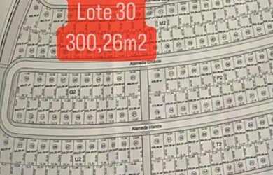 Imagem: O terreno possui 300m² de Área e está localizado em Terras