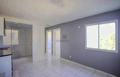 Imagem: O apartamento possui 2 Dormitórios, 1 Banheiro, 1 Vaga na garagem