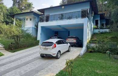 Imagem: A casa em condomínio possui 2 Dormitórios, 2 Banheiros, 4