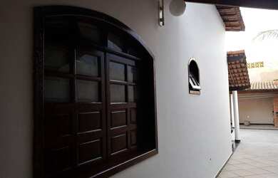 Imagem 7: CASA OTIMA BEM LOCALIZADA À VEDA