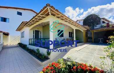 Imagem: A casa possui 5 Dormitórios, 5 Banheiros, 2 Vagas na garagem