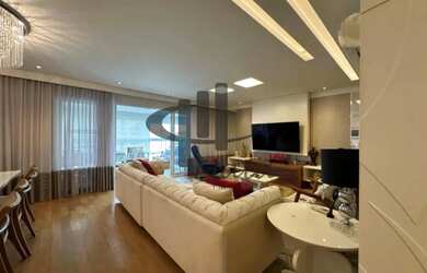 Imagem: O apartamento possui 3 Dormitórios, 2 Banheiros, 5 Vagas na