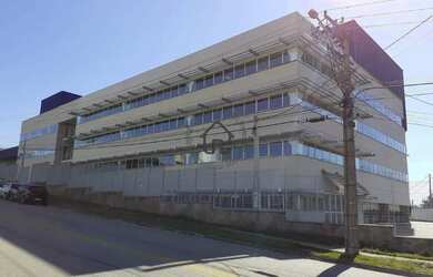 Imagem: O depósito possui 332m² de Área e está localizado em Distrito