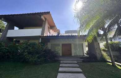 Imagem: A casa em condomínio possui 5 Dormitórios, 5 Banheiros, 4