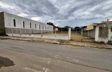 Imagem: O terreno possui 937m² de Área e está localizado em Ribeirão