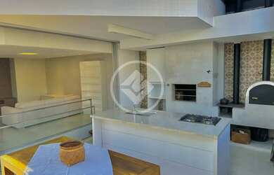 Imagem 2: Duplex para venda tem 277 metros quadrados com 3 quartos em Agronômica...