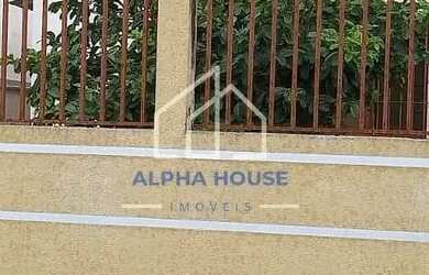 Imagem: A casa possui 2 Dormitórios, 1 Banheiro, 2 Vagas na garagem