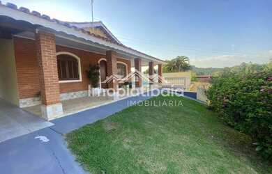 Imagem: A fazenda possui 200m² de Área e está localizado em Centro