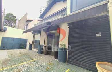 Imagem: O depósito possui 4 Vagas na garagem, 270m² de Área e está