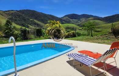 Imagem: A fazenda possui 120m² de Área e está localizado em Centro