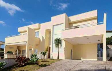 Imagem: A casa em condomínio possui 3 Dormitórios, 5 Banheiros, 4