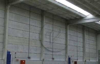 Imagem: O depósito possui 5 Vagas na garagem, 2.051m² de Área e