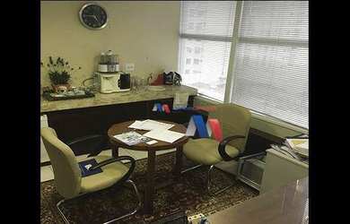 Imagem: O depósito possui 51m² de Área e está localizado em Centro