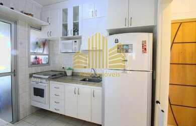 Imagem: O apartamento possui 2 Dormitórios, 1 Banheiro, 2 Vagas na