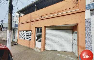 Imagem: O depósito possui 1 Vaga na garagem, 200m² de Área e está