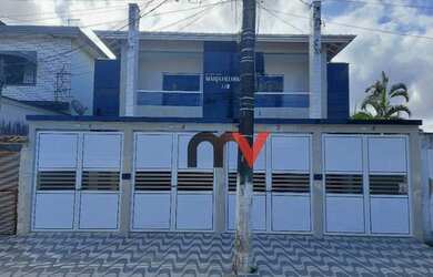 Imagem: A casa possui 3 Dormitórios, 1 Banheiro, 2 Vagas na garagem