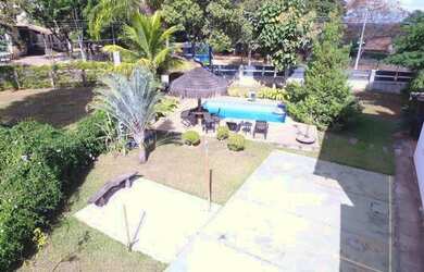 Imagem: A casa em condomínio possui 4 Dormitórios, 5 Banheiros, 4