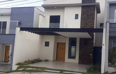 Imagem: A casa em condomínio possui 3 Dormitórios, 4 Banheiros, 2