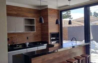 Imagem: A casa em condomínio possui 3 Dormitórios, 4 Banheiros, 5