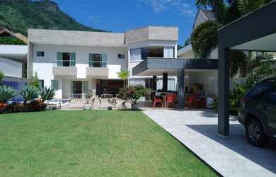 Imagem: A casa em condomínio possui 3 Dormitórios, 5 Banheiros, 5