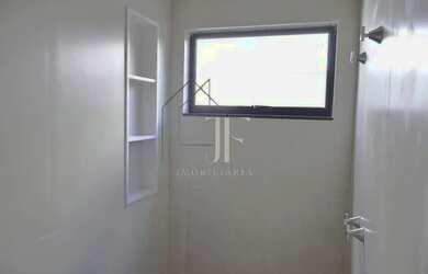 Imagem 15: Linda casa com 3 suítes e garagem para 4 carros - Jardins Bolonha