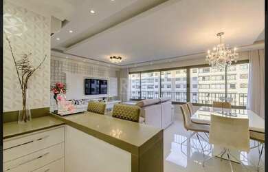 Imagem: O apartamento possui 3 Dormitórios, 2 Banheiros, 2 Vagas na