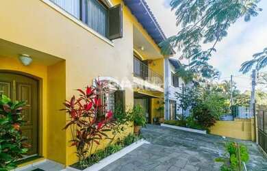 Imagem 1: Casa à venda Rua André Primo Biazetto, Campo Novo - Porto Alegre